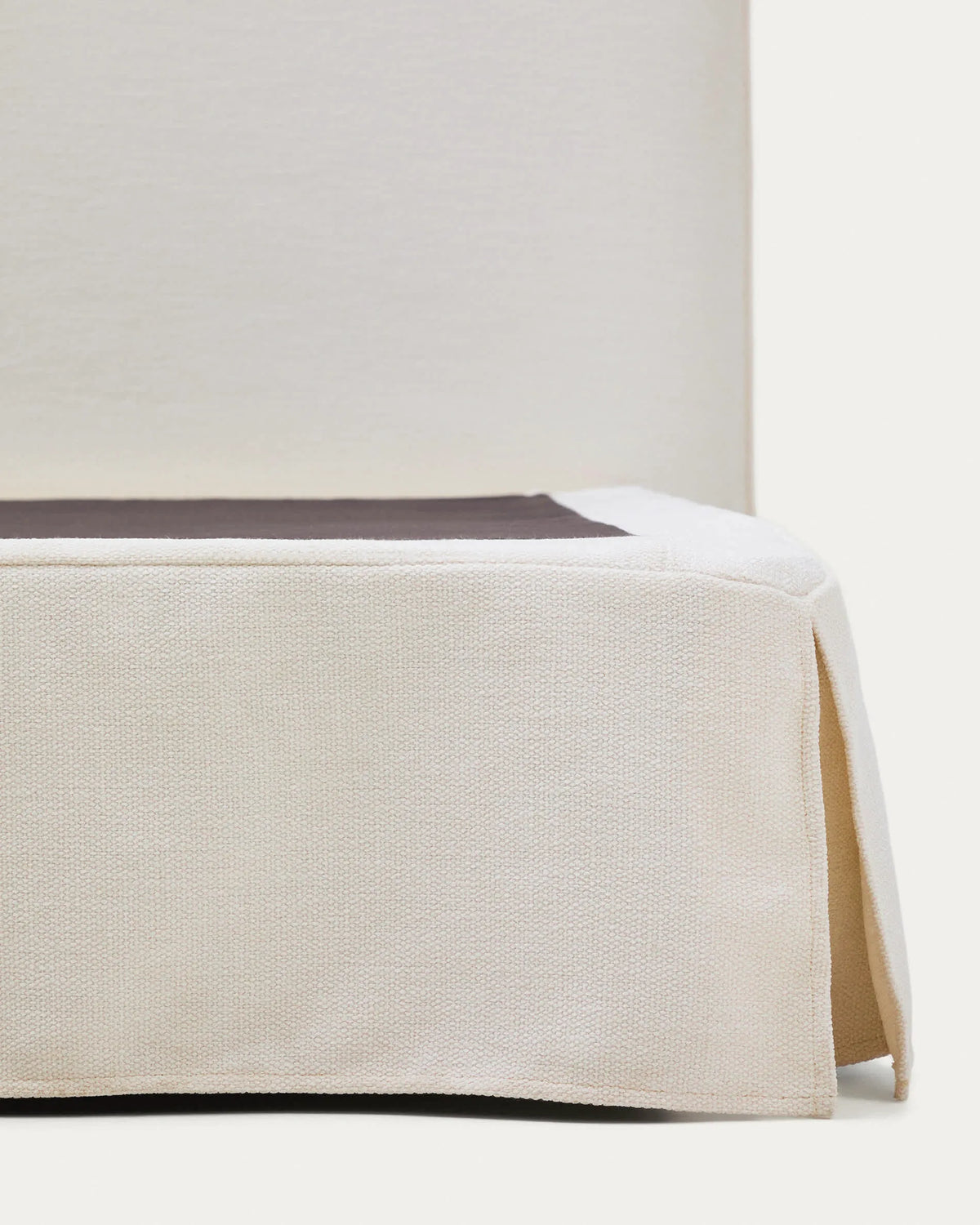 White Chenille Japandi Bed 180x200cm